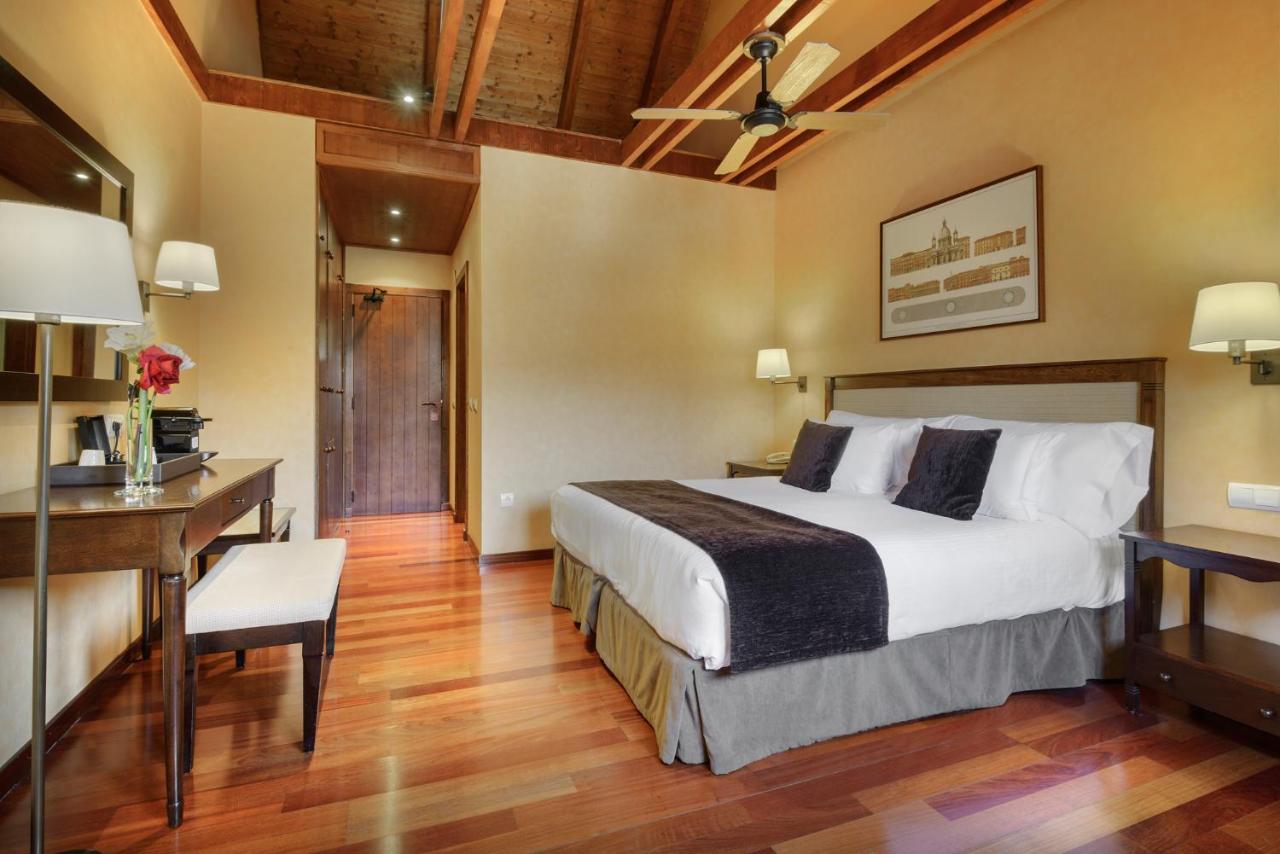 Hotel Saliecho ฟอร์มีกัล ภายนอก รูปภาพ