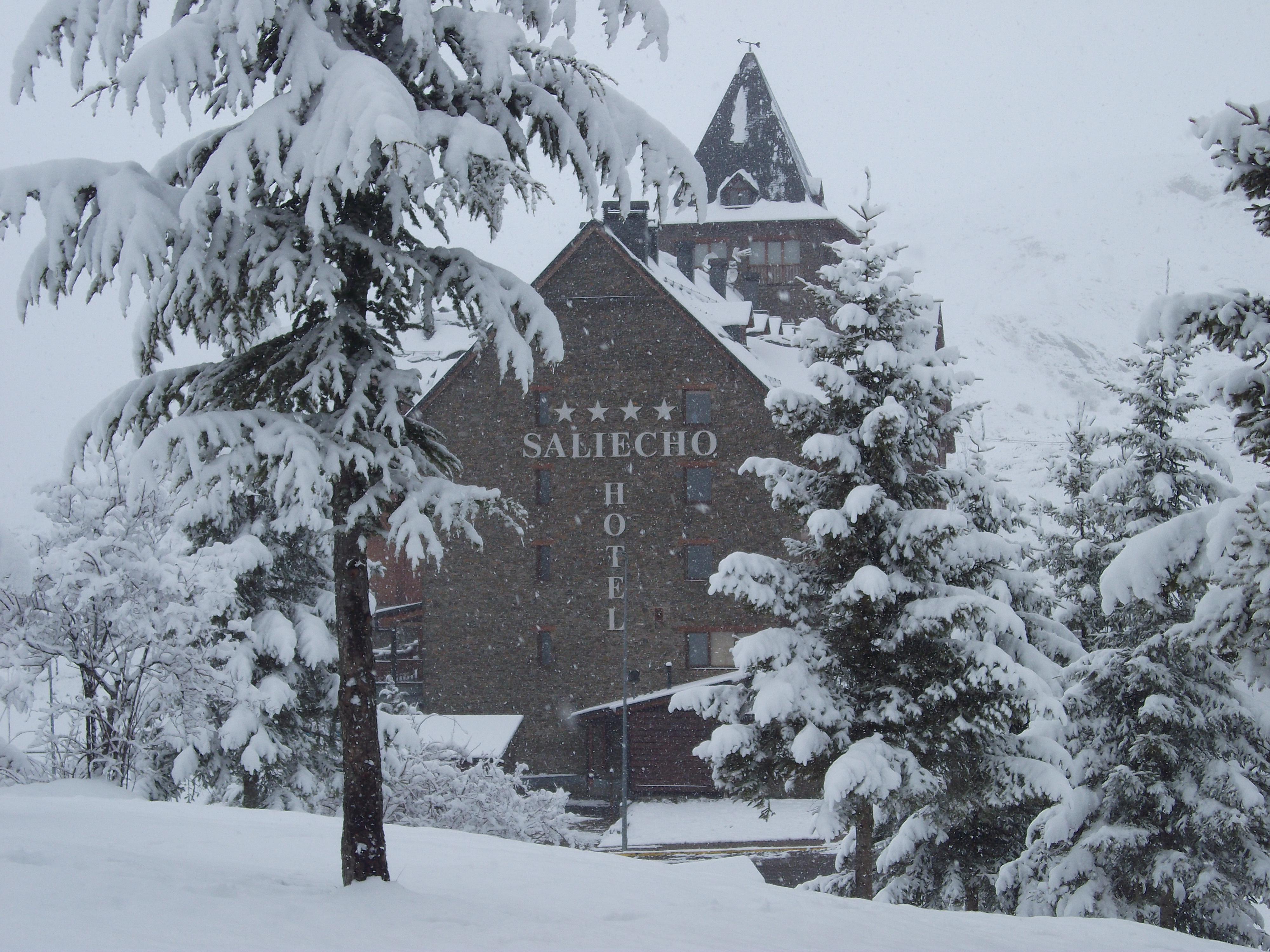 Hotel Saliecho ฟอร์มีกัล ภายนอก รูปภาพ